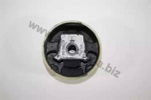 Automega 130032510 - Подушка, опора, подвеска двигателя autospares.lv