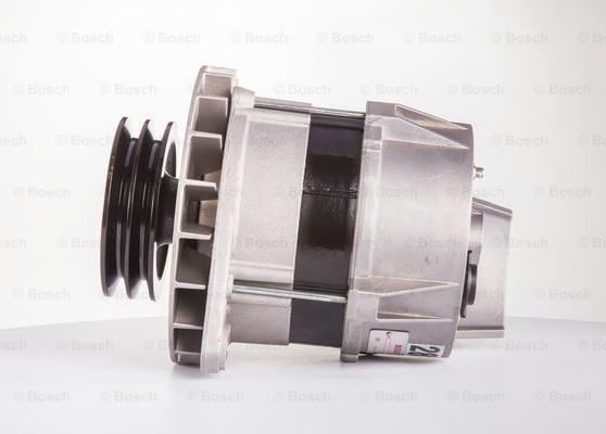 BOSCH 9 120 456 044 - Генератор autospares.lv