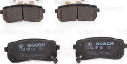 BOSCH 0 986 494 608 - Тормозные колодки, дисковые, комплект autospares.lv