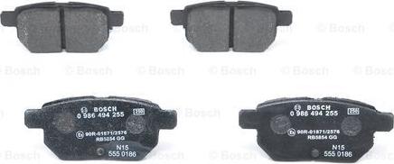 BOSCH 0 986 494 255 - Тормозные колодки, дисковые, комплект autospares.lv