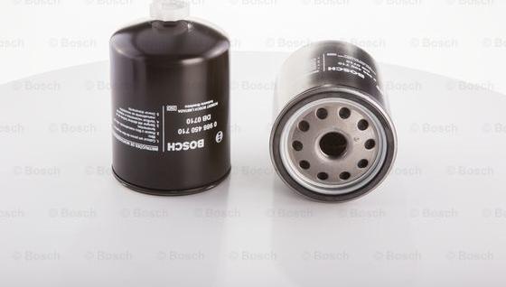 BOSCH 0 986 450 710 - Топливный фильтр autospares.lv