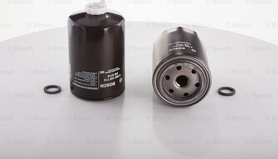 BOSCH 0 986 450 713 - Топливный фильтр autospares.lv