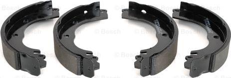 BOSCH 0 986 487 951 - Комплект тормозных колодок, барабанные autospares.lv