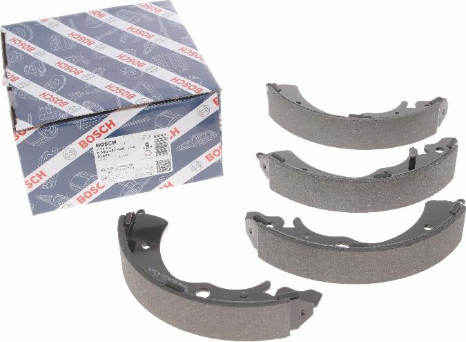 BOSCH 0 986 487 440 - Комплект тормозных колодок, барабанные autospares.lv