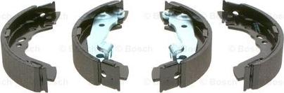 BOSCH 0 986 487 581 - Комплект тормозных колодок, барабанные autospares.lv