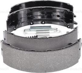 BOSCH 0 986 487 610 - Комплект тормозов, ручник, парковка autospares.lv