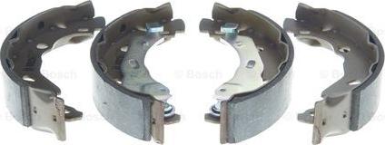 BOSCH 0 986 487 819 - Комплект тормозных колодок, барабанные autospares.lv