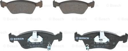 BOSCH 0 986 424 560 - Тормозные колодки, дисковые, комплект autospares.lv