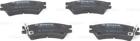 BOSCH 0 986 424 575 - Тормозные колодки, дисковые, комплект autospares.lv