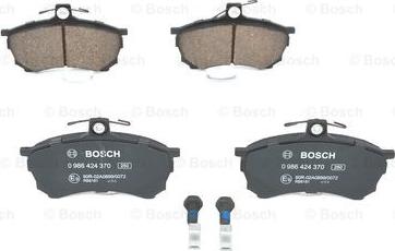 BOSCH 0 986 424 370 - Тормозные колодки, дисковые, комплект autospares.lv