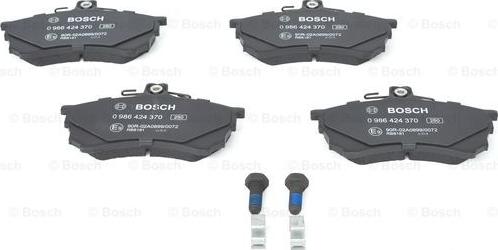 BOSCH 0 986 424 370 - Тормозные колодки, дисковые, комплект autospares.lv