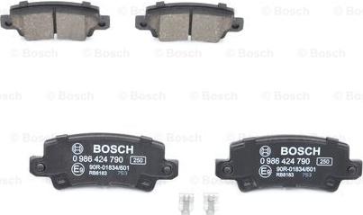 BOSCH 0 986 424 790 - Тормозные колодки, дисковые, комплект autospares.lv