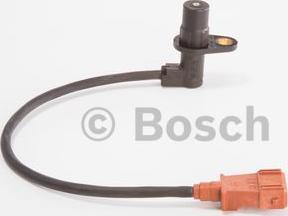 BOSCH 0 986 280 402 - Датчик импульсов, коленвал autospares.lv