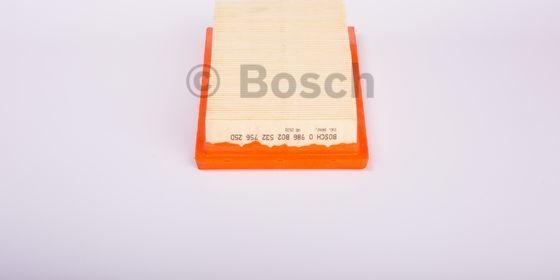 BOSCH 0 986 B02 532 - Воздушный фильтр, двигатель autospares.lv