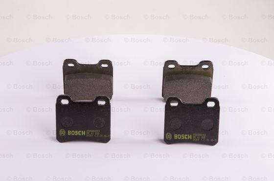 BOSCH 0 986 BB0 103 - Тормозные колодки, дисковые, комплект autospares.lv