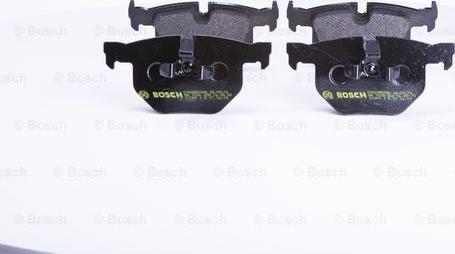 BOSCH 0 986 BB0 840 - Тормозные колодки, дисковые, комплект autospares.lv