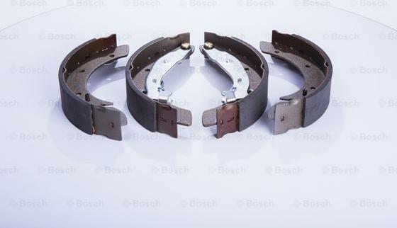 BOSCH 0 986 BB3 534 - Комплект тормозных колодок, барабанные autospares.lv