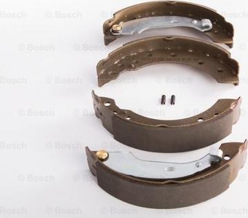 BOSCH 0 986 BB3 536 - Комплект тормозных колодок, барабанные autospares.lv