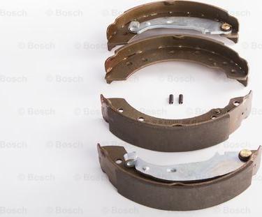 BOSCH 0 986 BB3 536 - Комплект тормозных колодок, барабанные autospares.lv