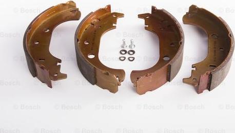 BOSCH 0 986 BB3 521 - Комплект тормозных колодок, барабанные autospares.lv