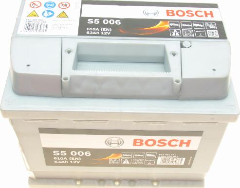 BOSCH 0 092 S50 060 - Стартерная аккумуляторная батарея, АКБ autospares.lv