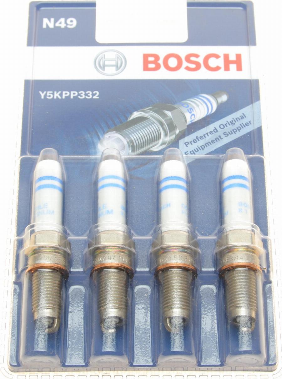 BOSCH 0 241 145 801 - Свеча зажигания autospares.lv