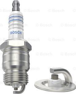 BOSCH 0 241 335 528 - Свеча зажигания autospares.lv