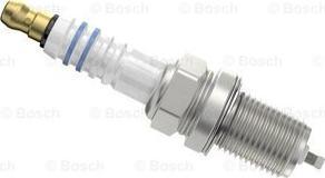 BOSCH 0 241 235 743 - Свеча зажигания autospares.lv