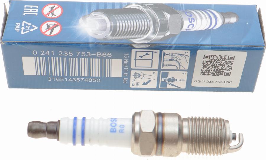 BOSCH 0 241 235 753 - Свеча зажигания autospares.lv