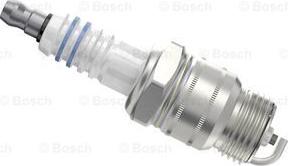 BOSCH 0 242 335 504 - Свеча зажигания autospares.lv