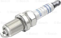 BOSCH 0 242 240 850 - Свеча зажигания autospares.lv