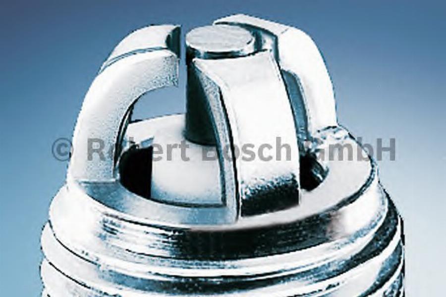 BOSCH 0 242 255 501 - Свеча зажигания autospares.lv