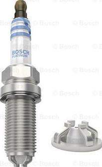 BOSCH 0 242 235 696 - Свеча зажигания autospares.lv