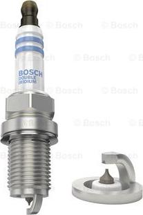 BOSCH 0 242 236 596 - Свеча зажигания autospares.lv