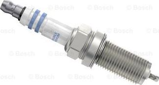 BOSCH 0 242 236 593 - Свеча зажигания autospares.lv