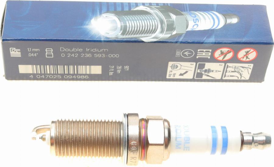 BOSCH 0 242 236 593 - Свеча зажигания autospares.lv