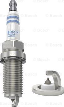 BOSCH 0 242 236 593 - Свеча зажигания autospares.lv