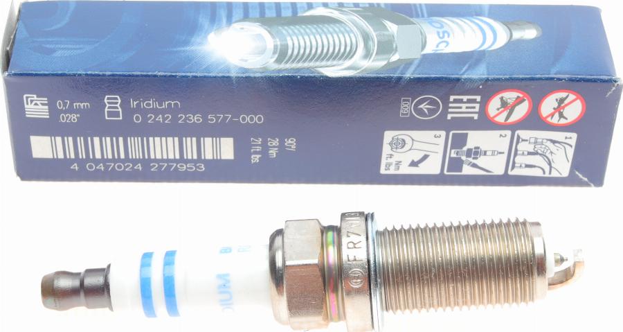 BOSCH 0 242 236 577 - Свеча зажигания autospares.lv