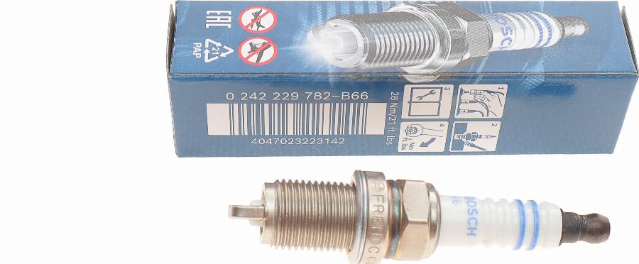 BOSCH 0 242 229 782 - Свеча зажигания autospares.lv