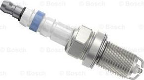 BOSCH 0 242 242 501 - Свеча зажигания autospares.lv