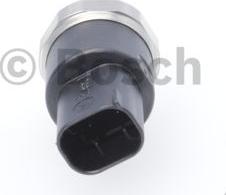 BOSCH 0 265 005 303 - Кнопочный выключатель, тормозн. гидравлика autospares.lv