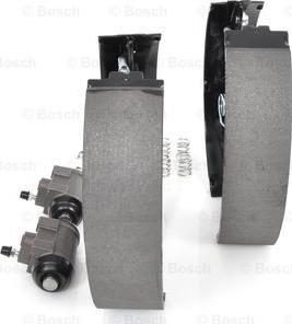 BOSCH 0 204 114 537 - Комплект тормозных колодок, барабанные autospares.lv