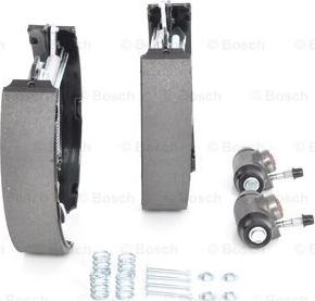 BOSCH 0 204 114 579 - Комплект тормозных колодок, барабанные autospares.lv