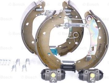 BOSCH 0 204 114 646 - Комплект тормозных колодок, барабанные autospares.lv