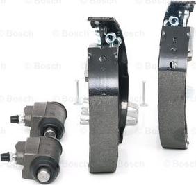 BOSCH 0 204 114 641 - Комплект тормозных колодок, барабанные autospares.lv