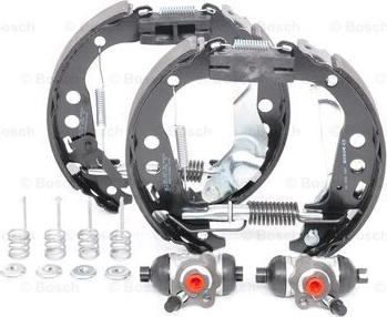 BOSCH 0 204 114 662 - Комплект тормозных колодок, барабанные autospares.lv