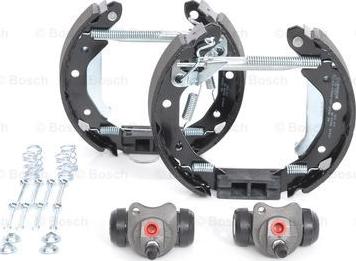 BOSCH 0 204 114 629 - Комплект тормозных колодок, барабанные autospares.lv