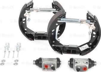 BOSCH 0 204 114 674 - Комплект тормозных колодок, барабанные autospares.lv