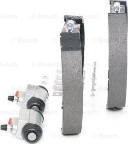 BOSCH 0 204 114 671 - Комплект тормозных колодок, барабанные autospares.lv