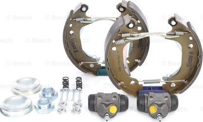 BOSCH 0 204 114 056 - Комплект тормозных колодок, барабанные autospares.lv